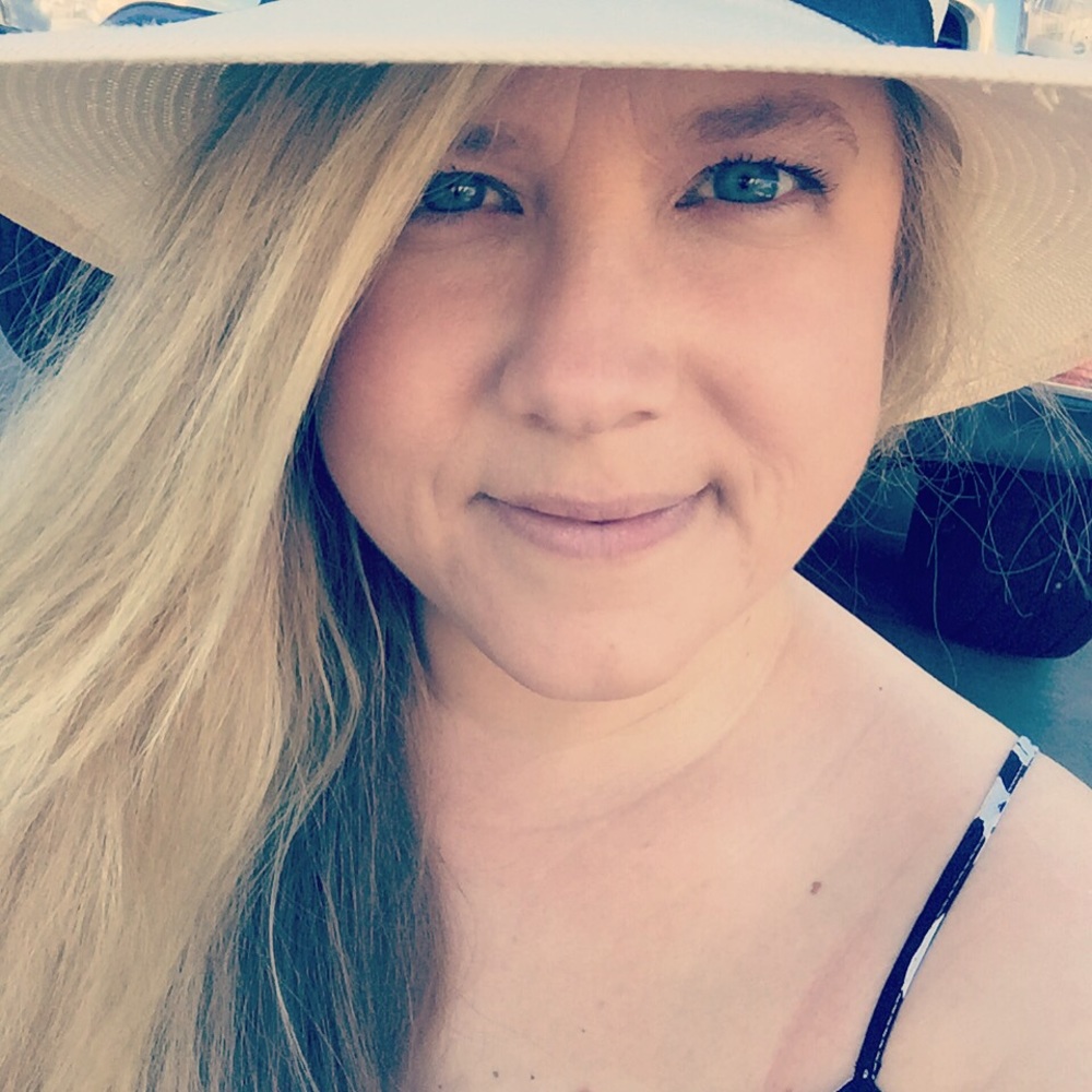 Meet your Posher, Lo